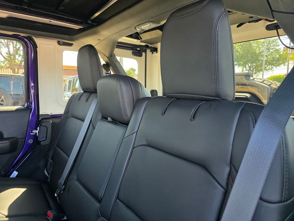 New 2026 Reign Exterior Paint Jeep Rubicon X image 9