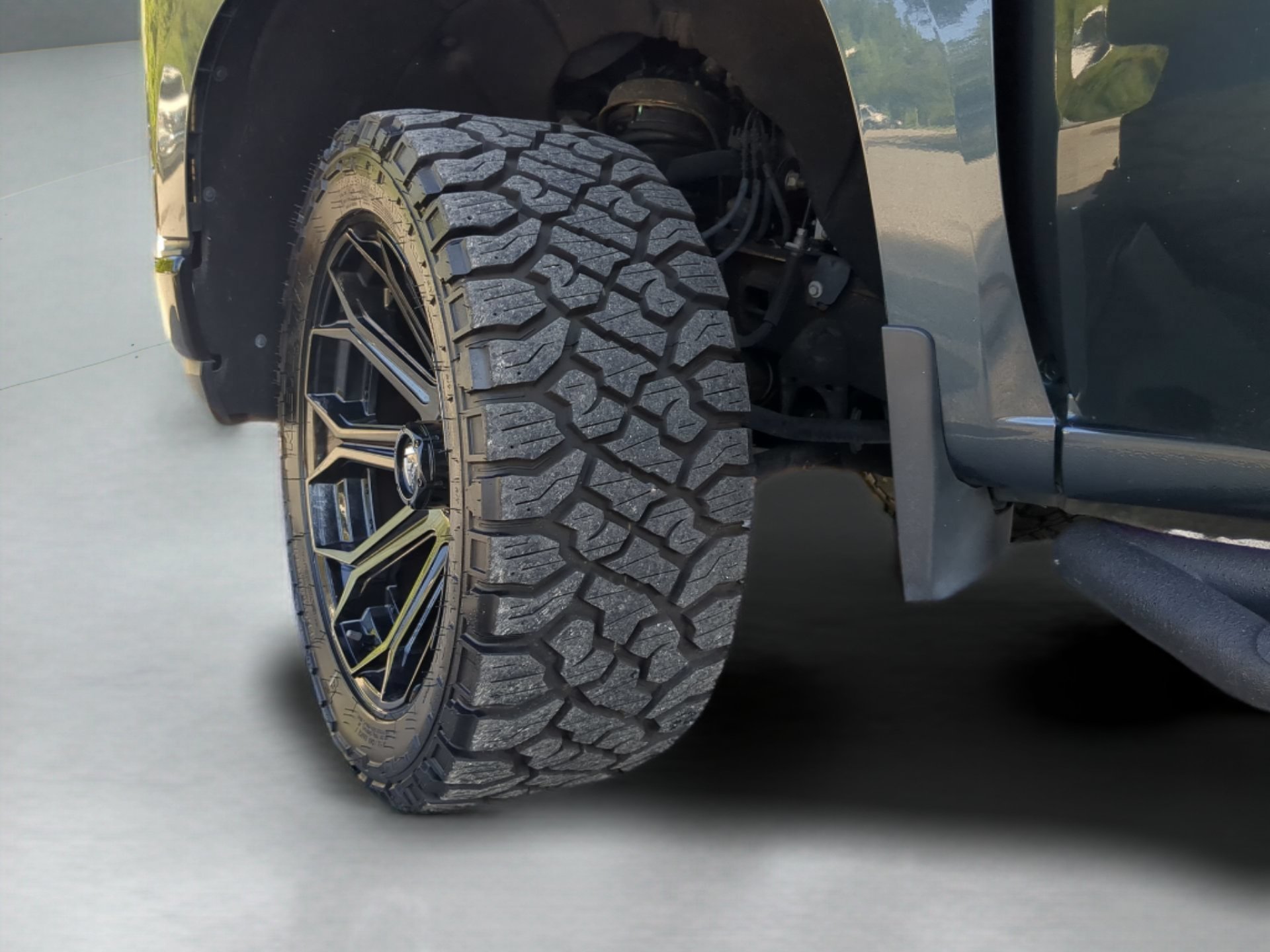 Certified Used 2019 Shadow Gray Metallic Chevrolet Custom Trail Boss Crew Cab Pickup image 68
