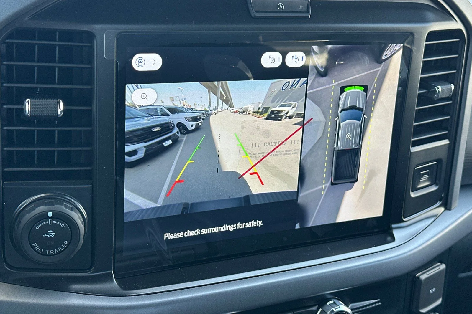 New 2026 Oxford White Ford XLT image 18