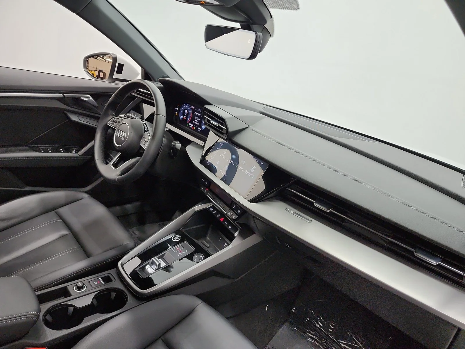 Used 2024 Ibis White Audi Premium image 19
