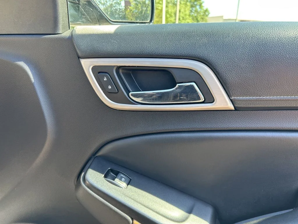 Used 2016 Black GMC Denali image 24