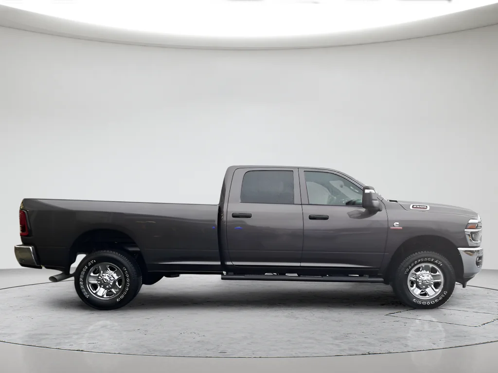 New 2026 Granite Crystal Metallic Clear-Coat Exterior Paint RAM Tradesman image 6