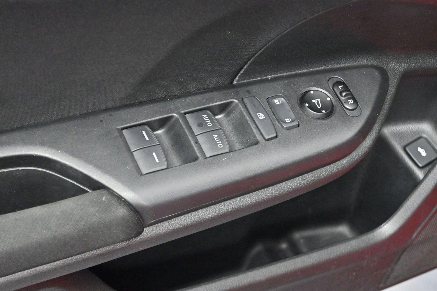 Used 2020 Rallye Red Honda SI image 11