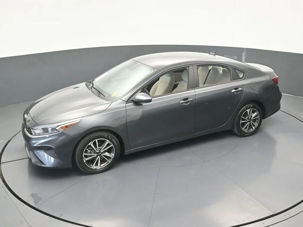 Used 2023 Gravity Gray Kia LXS image 37