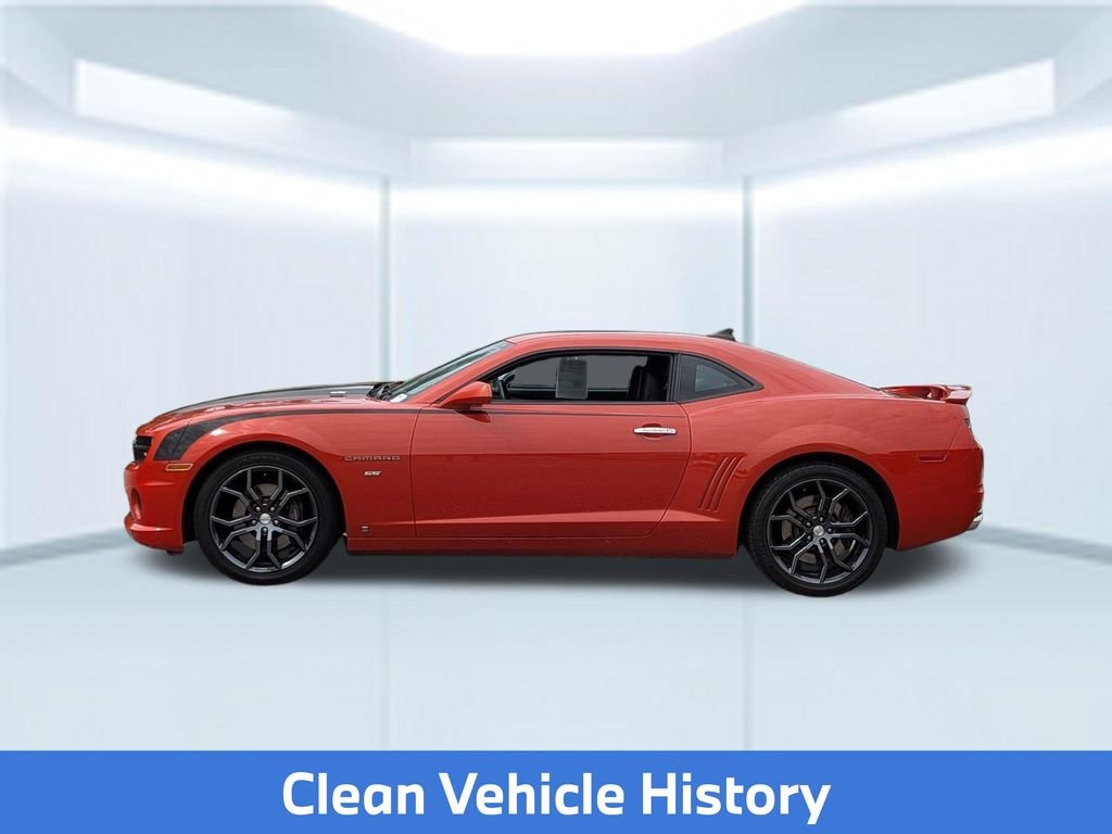 Used 2010 Red Chevrolet SS image 2