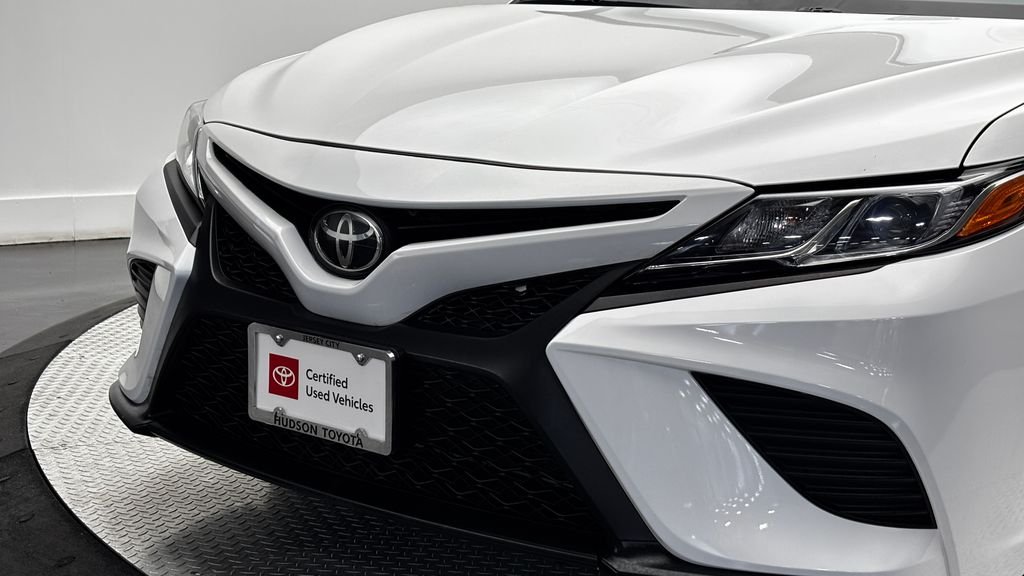 Used 2020 White Toyota SE image 2
