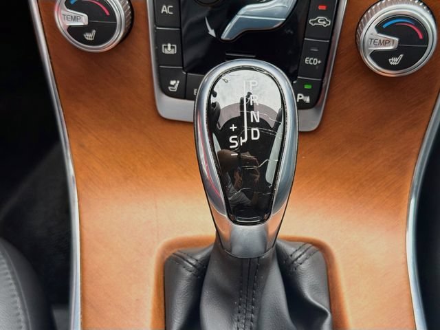 Used 2016 Gray Metallic Volvo T5 Drive-E Premier image 28