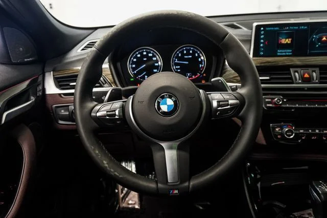 Used 2018 Blue BMW sDrive28i image 13