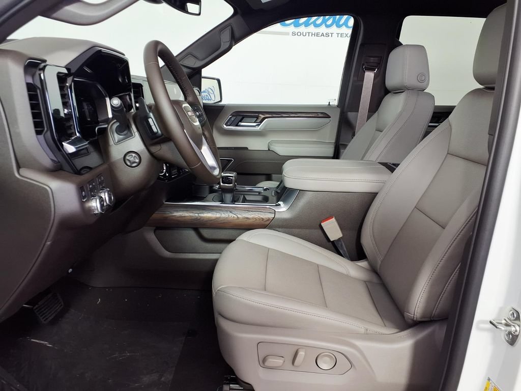 2026 GMC Sierra 1500 SLT - Photo 8
