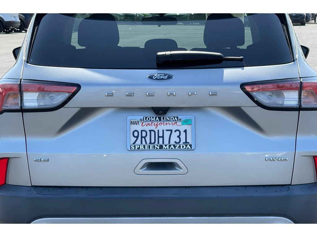 Used 2022 ICONIC SILVER Ford SE image 16