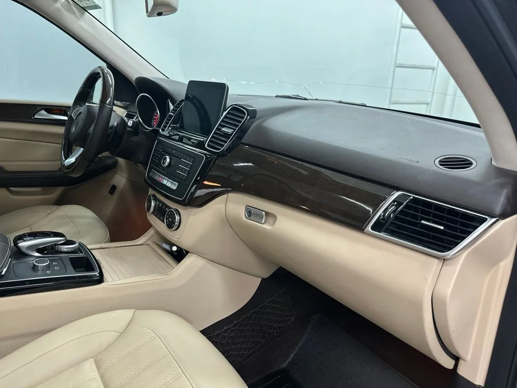 Used 2018 Black Mercedes-Benz GLE 350 image 26