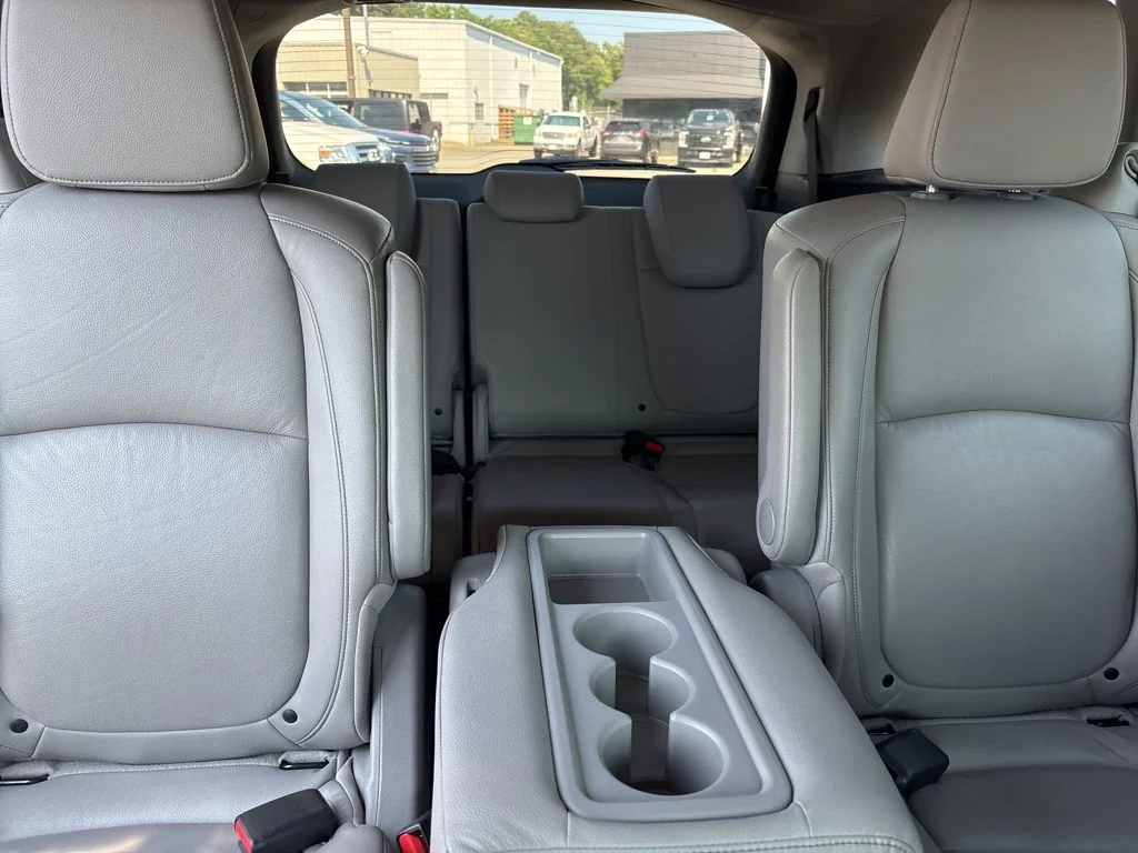 Used 2023 Gray Honda Touring image 12