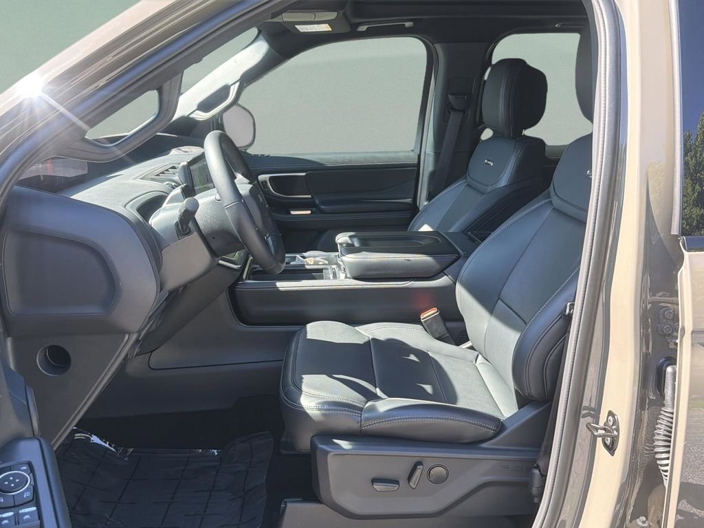 New 2026 Gray Ford Platinum image 26