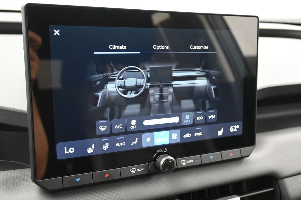 Used 2026  Toyota Woodland image 21