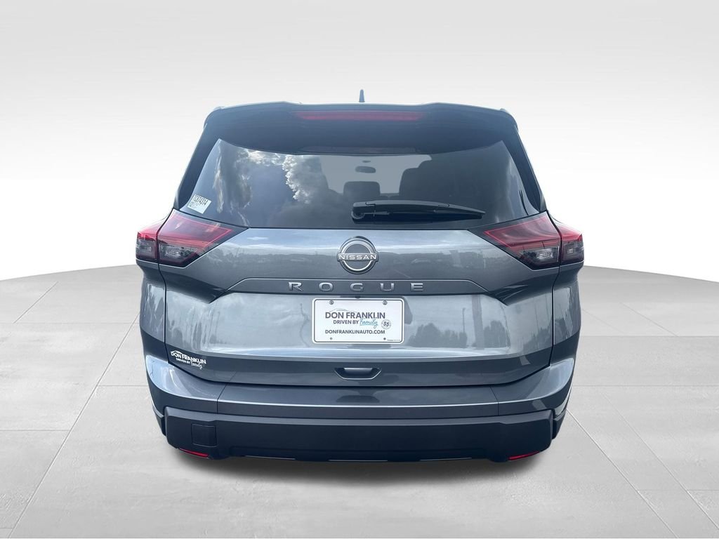 New 2026 Gray Nissan S image 4