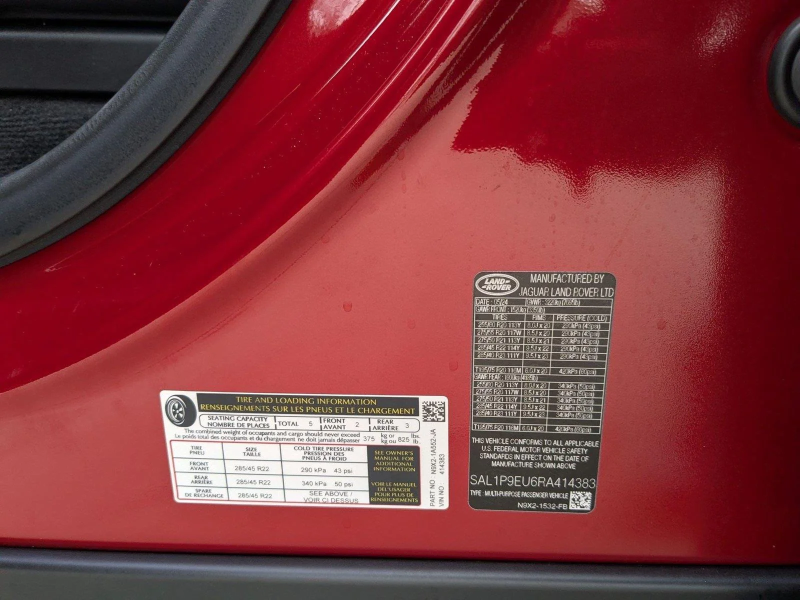 Used 2024 Firenze Red Metallic Land Rover SE image 37