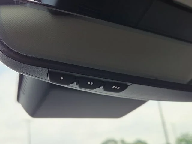 New 2026 Glacial White Pearl Kia LX image 14