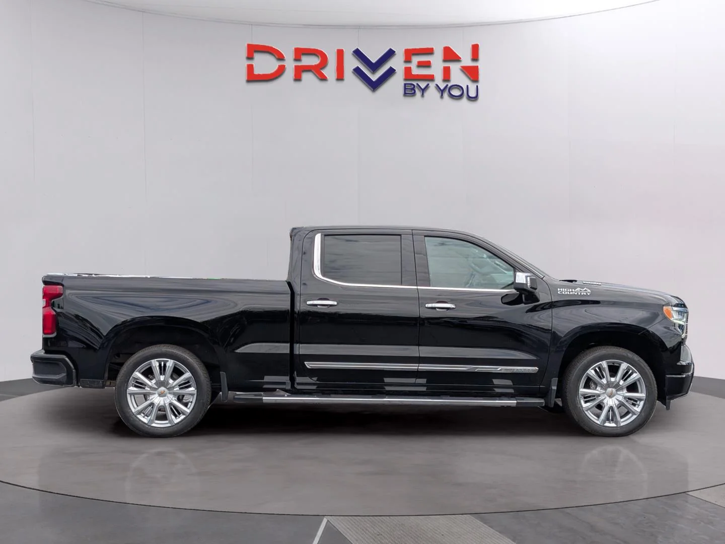 Used 2024 Black Chevrolet High Country image 6