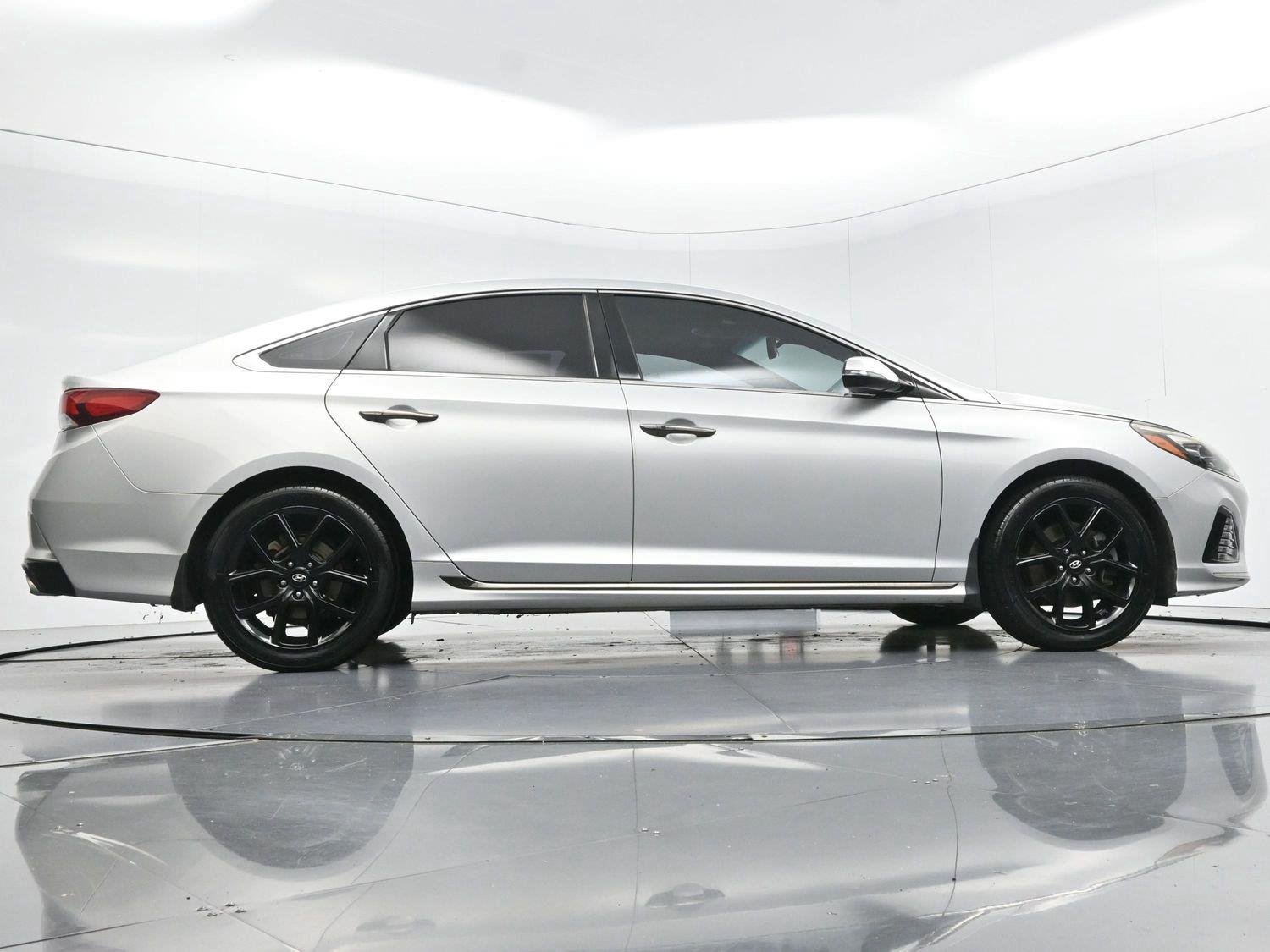 Used 2019 Symphony Silver Hyundai Limited image 55
