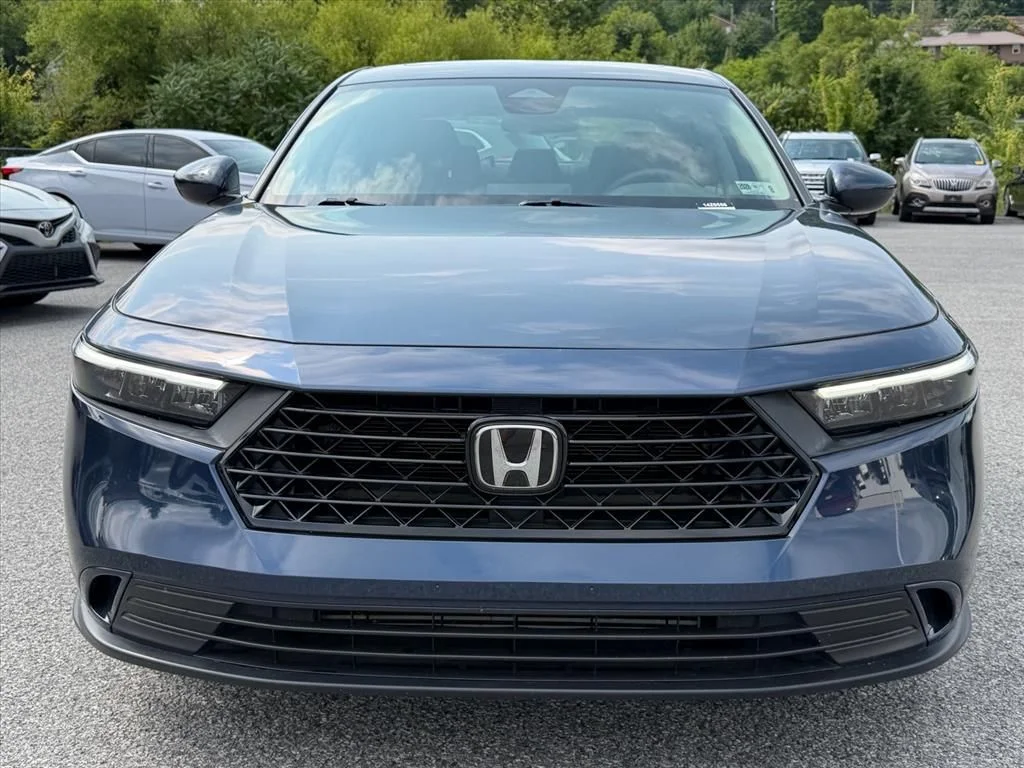 Used 2023  Honda EX image 16