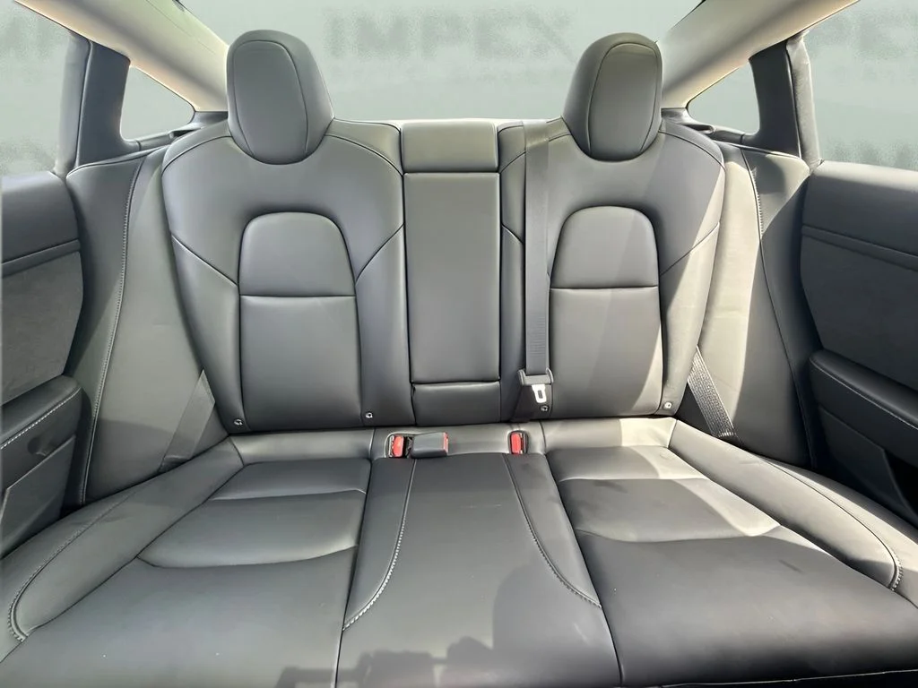 Used 2022 Red Tesla Long Range image 7