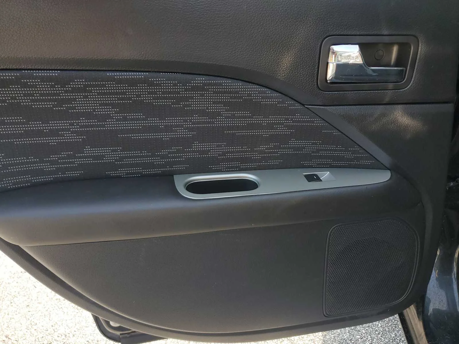 Used 2012 Tuxedo Black Metallic Ford SE image 11