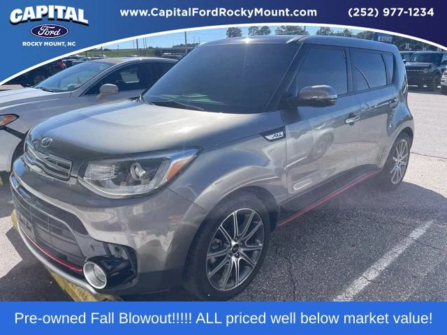Used 2018 Gray Kia Exclaim image 1