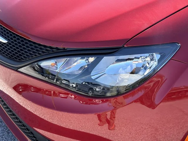 New 2026 Red Hot Pearl-Coat Exterior Paint Chrysler LX image 8