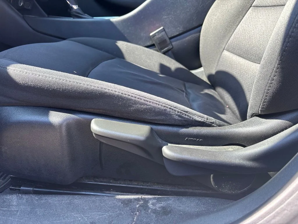Used 2018 Silver Chevrolet LS image 18
