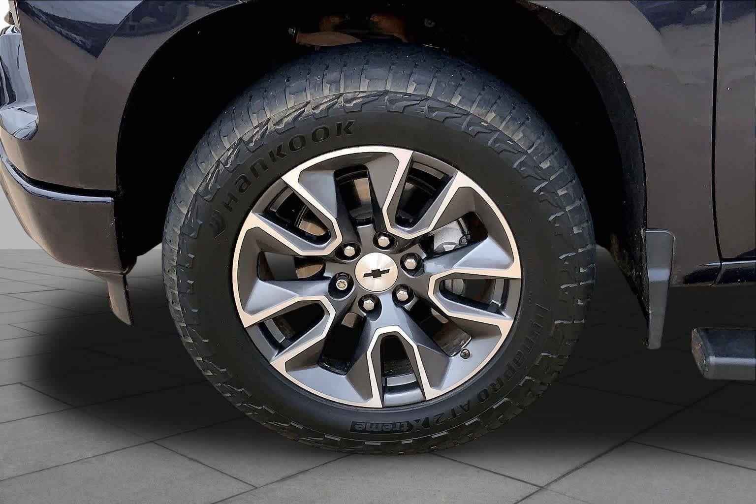 Used 2022 Dark Ash Metallic Chevrolet RST image 11