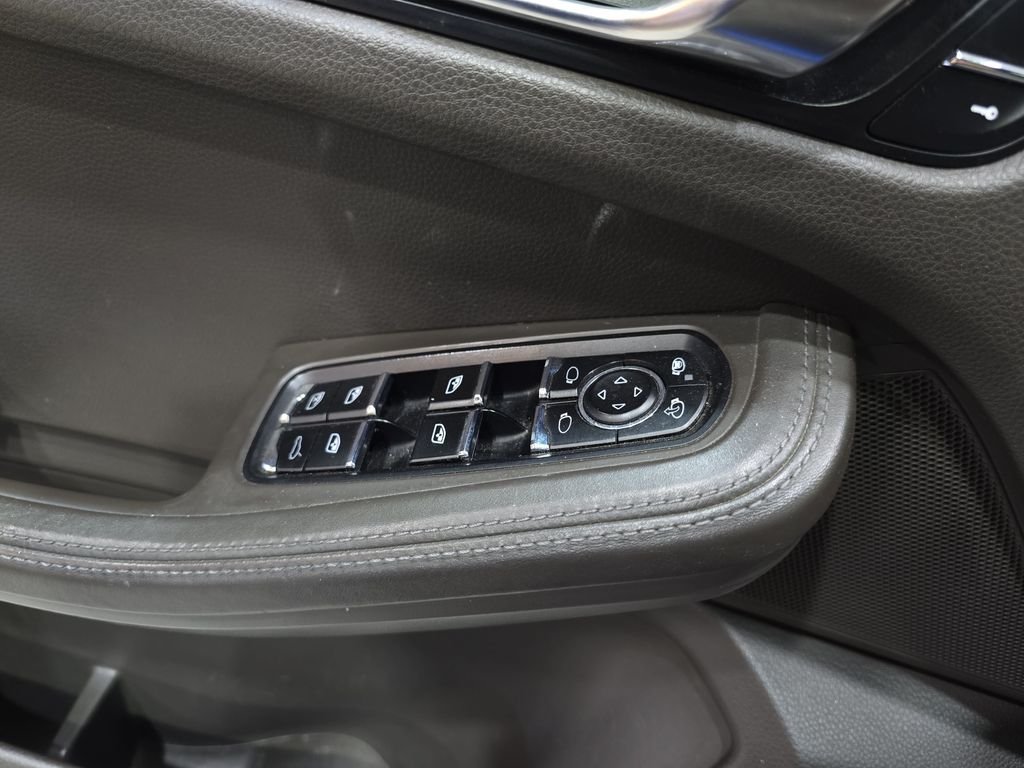 Used 2017 Blue Porsche Base image 31