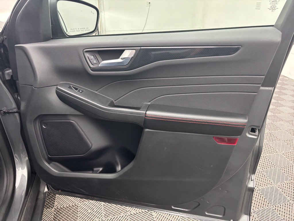 Used 2023 Gray Metallic Ford ST-Line image 28