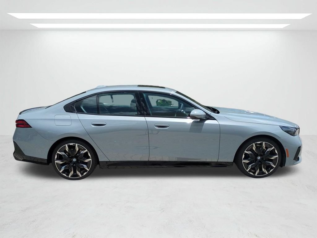 New 2027 Brooklyn Grey Metallic BMW 530i image 3