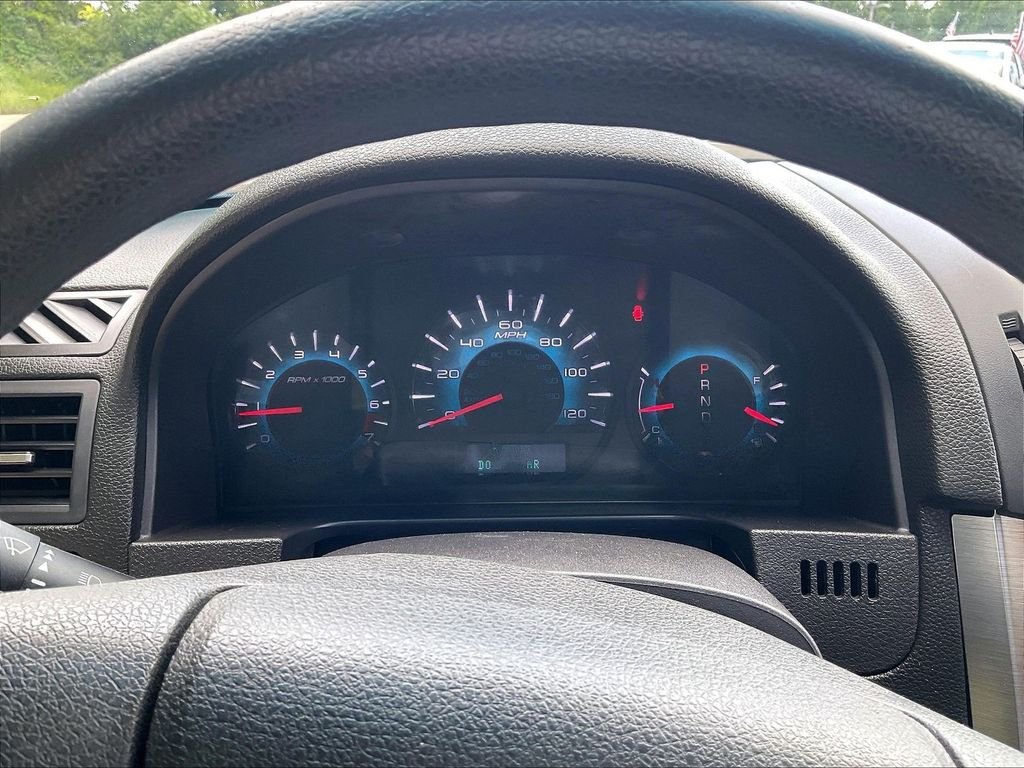 Used 2012 Blue Ford SE image 14