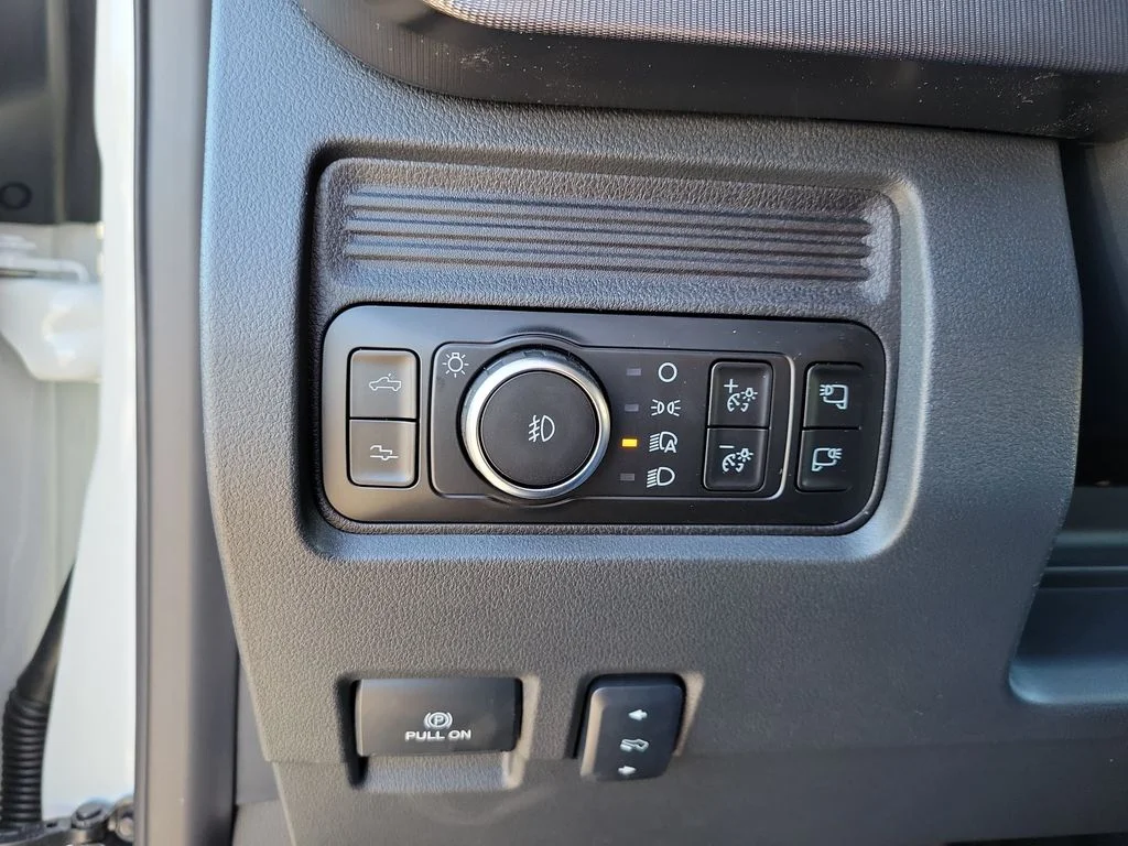 2026 Ford F-250 Super Duty Platinum - Photo 30