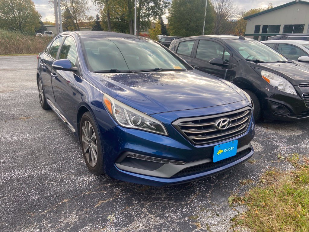 Used 2017 Lakeside Blue Hyundai Sport image 1