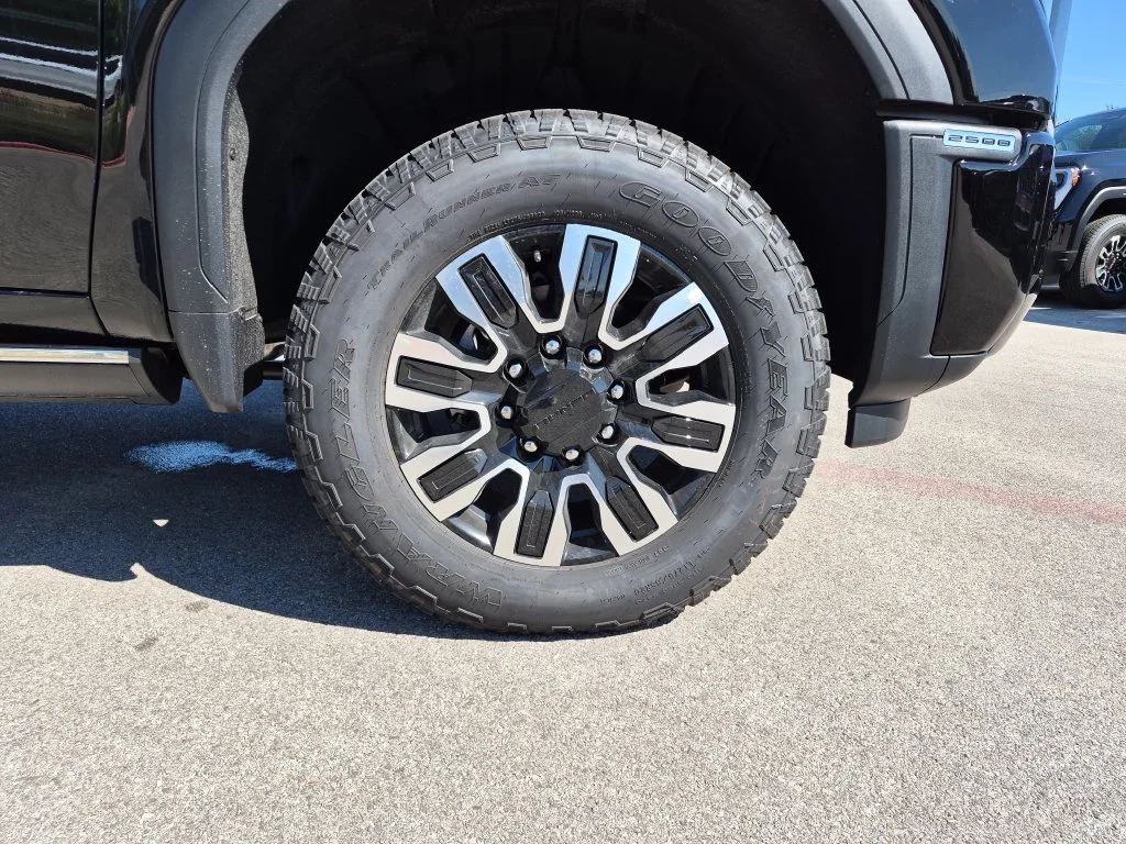 New 2026 GMC Sierra 2500 HD Denali Ultimate, photo 13