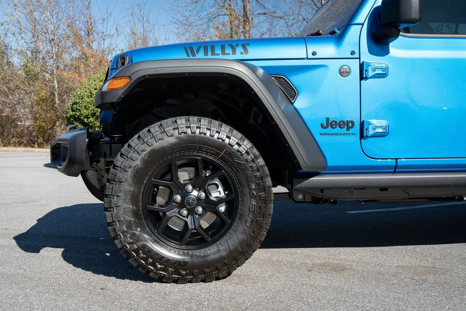 New 2026 Hydro Blue Pearl-Coat Exterior Paint Jeep Willys image 4
