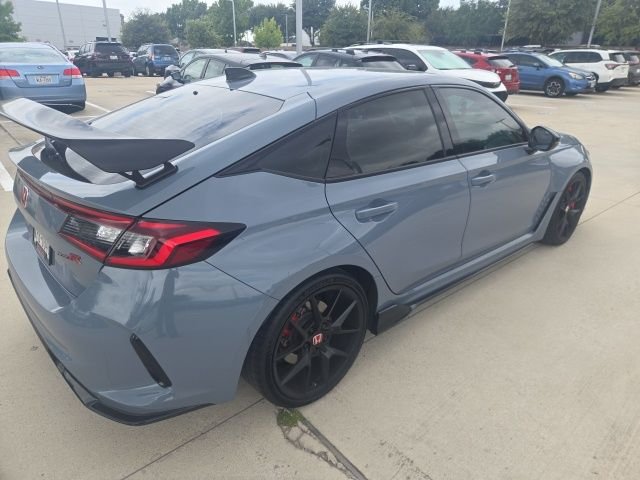 Used 2025  Honda  image 3