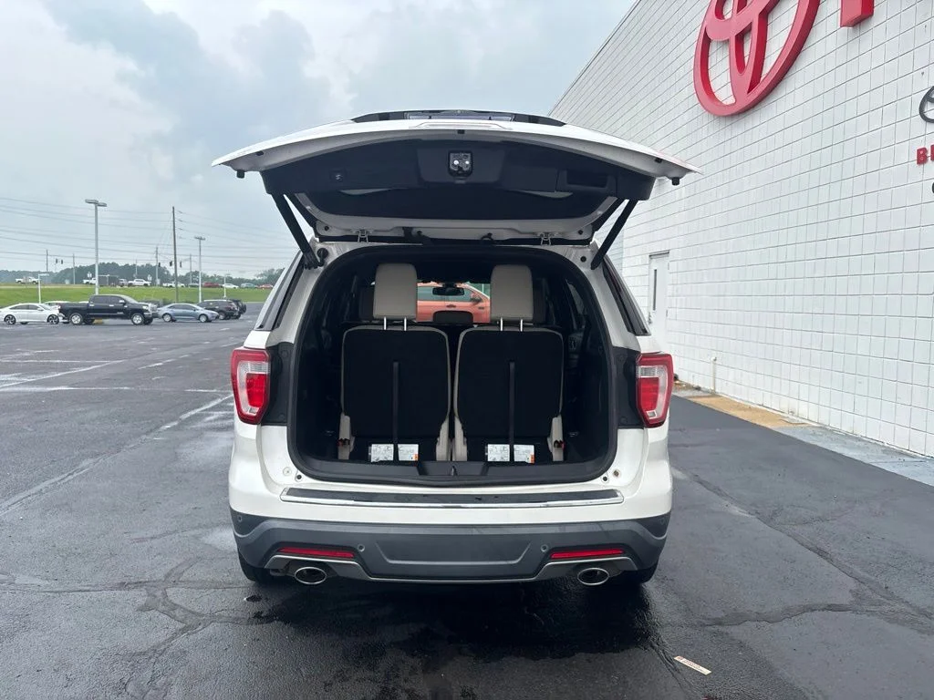 Used 2018 White Ford XLT image 32