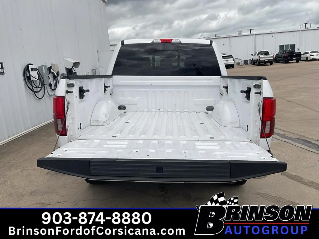 Used 2019 OXFORD WHITE Ford LARIAT image 10