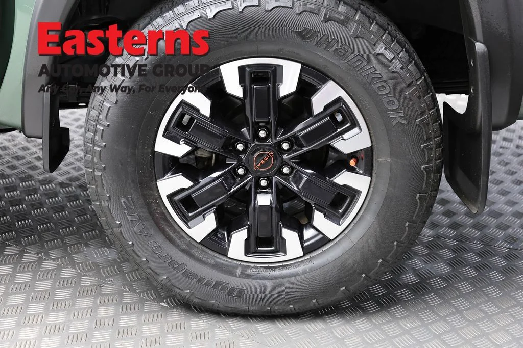 Used 2023 Green Nissan PRO-4X image 8