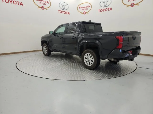 Used 2026  Toyota SR5 image 6