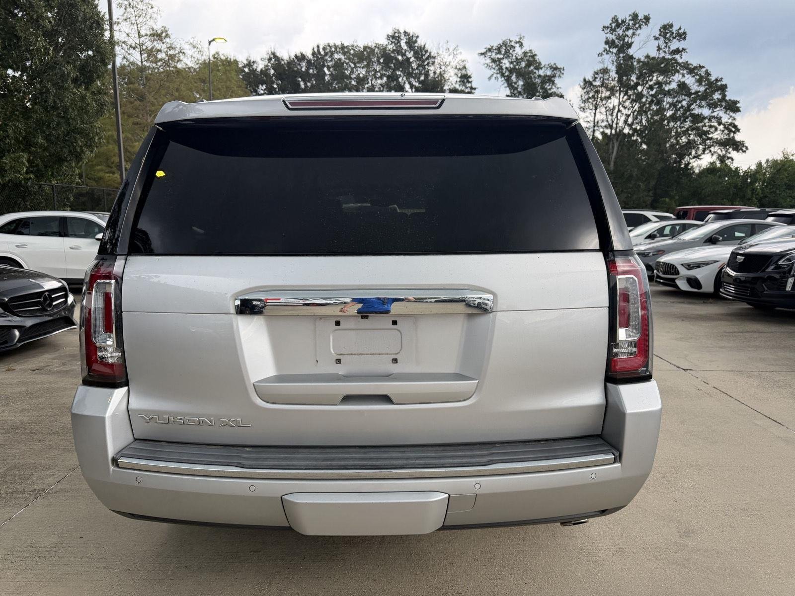 Used 2016 Quicksilver Metallic GMC Denali image 22