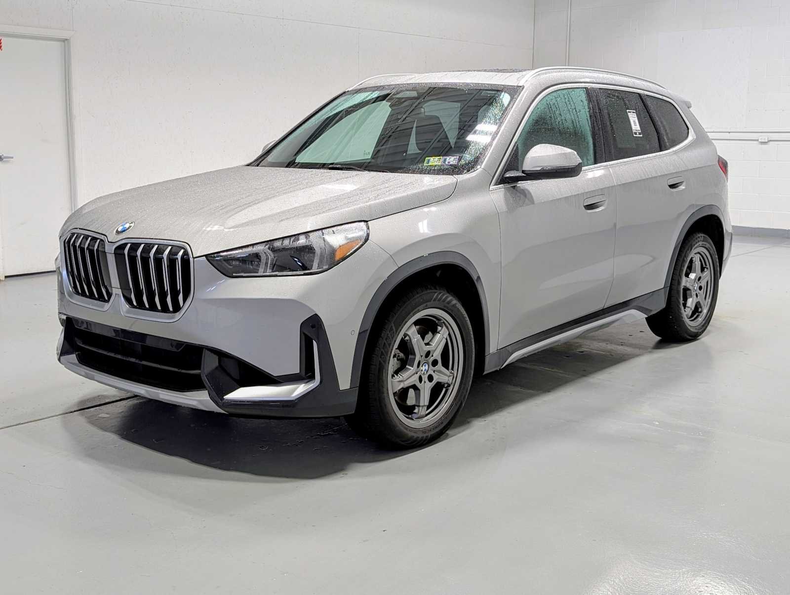 2025 BMW X1 28i