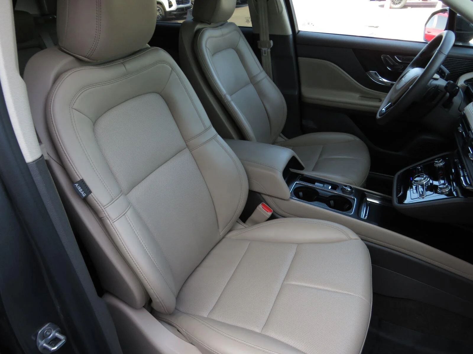 Used 2022 Asher Gray Metallic Clearcoat Lincoln Standard image 28