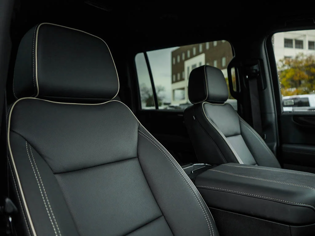 New 2026 Onyx Black GMC Elevation image 12