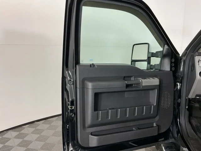 Used 2016 Black Ford Lariat image 11