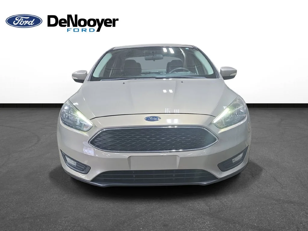 Used 2015 Ford Focus SE with VIN 1FADP3F29FL367872 for sale in Vicksburg, MI