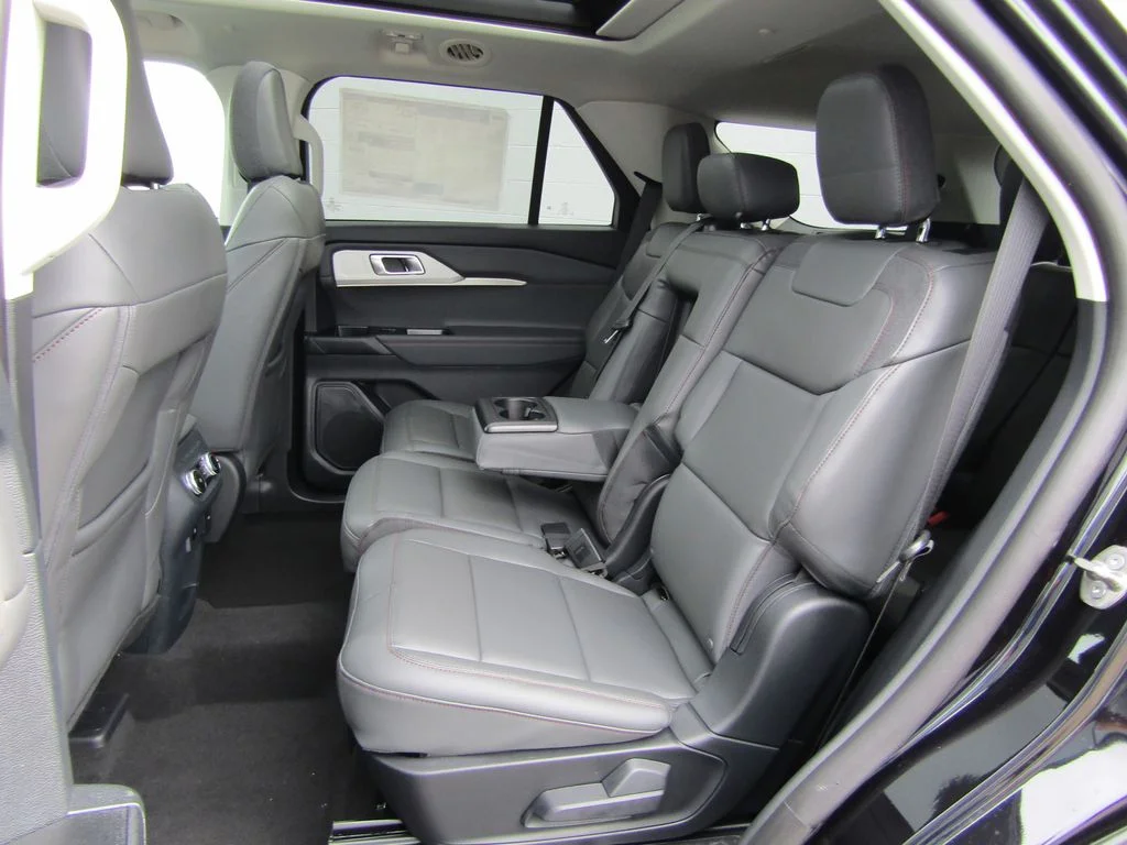 New 2026 Agate Black Metallic Ford Active image 23
